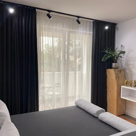 Apartman Centar No. 1 *